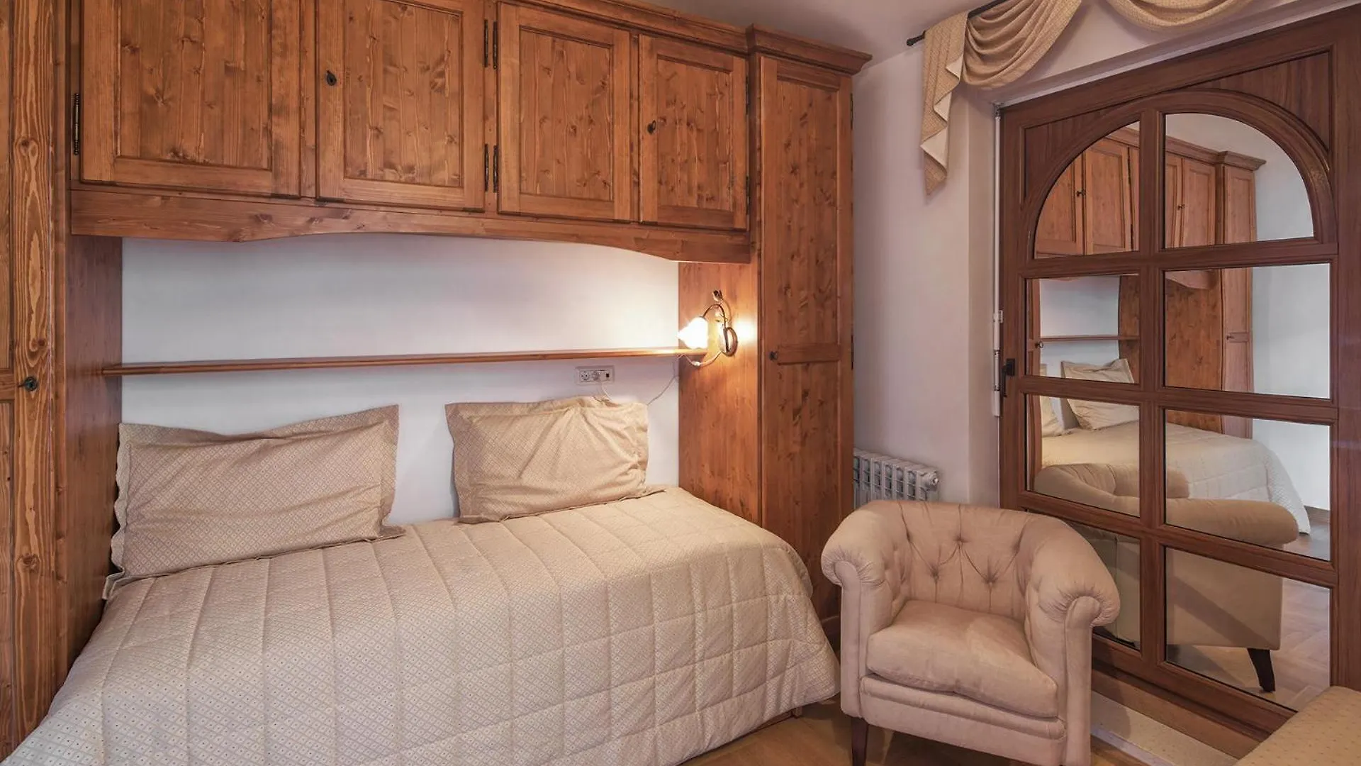 Villa Vulin Pula Guest house